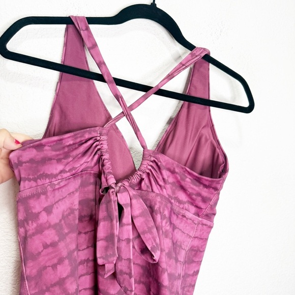 Athleta Plunge Printed Tankini Top in Tahiti Vintage Plum Tie Dye - Picture 7 of 8